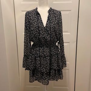 Lulu’s Floral Tiered Dress (Navy)